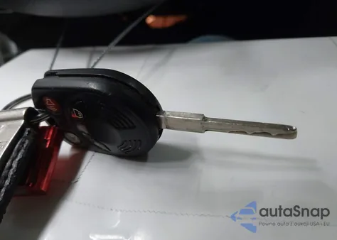 2018 Ford Focus Se z USA, uszkodzony, nr VIN 1FADP3FE0JL270854